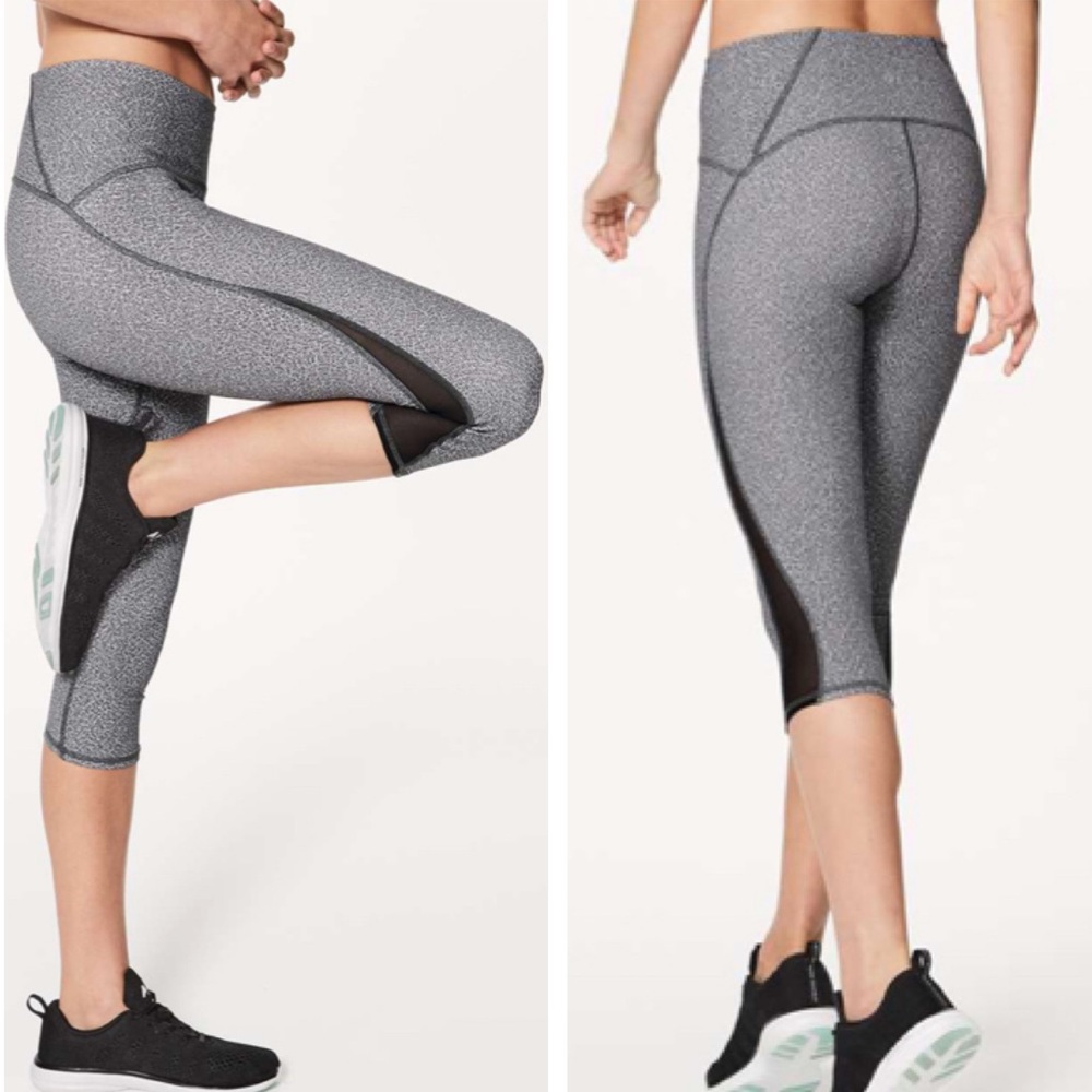 LULULEMON TRAIN TIMES CROP LEGGINGS 17” FRACTAL ALPINE WHITE BLACK 4 HIGH RISE